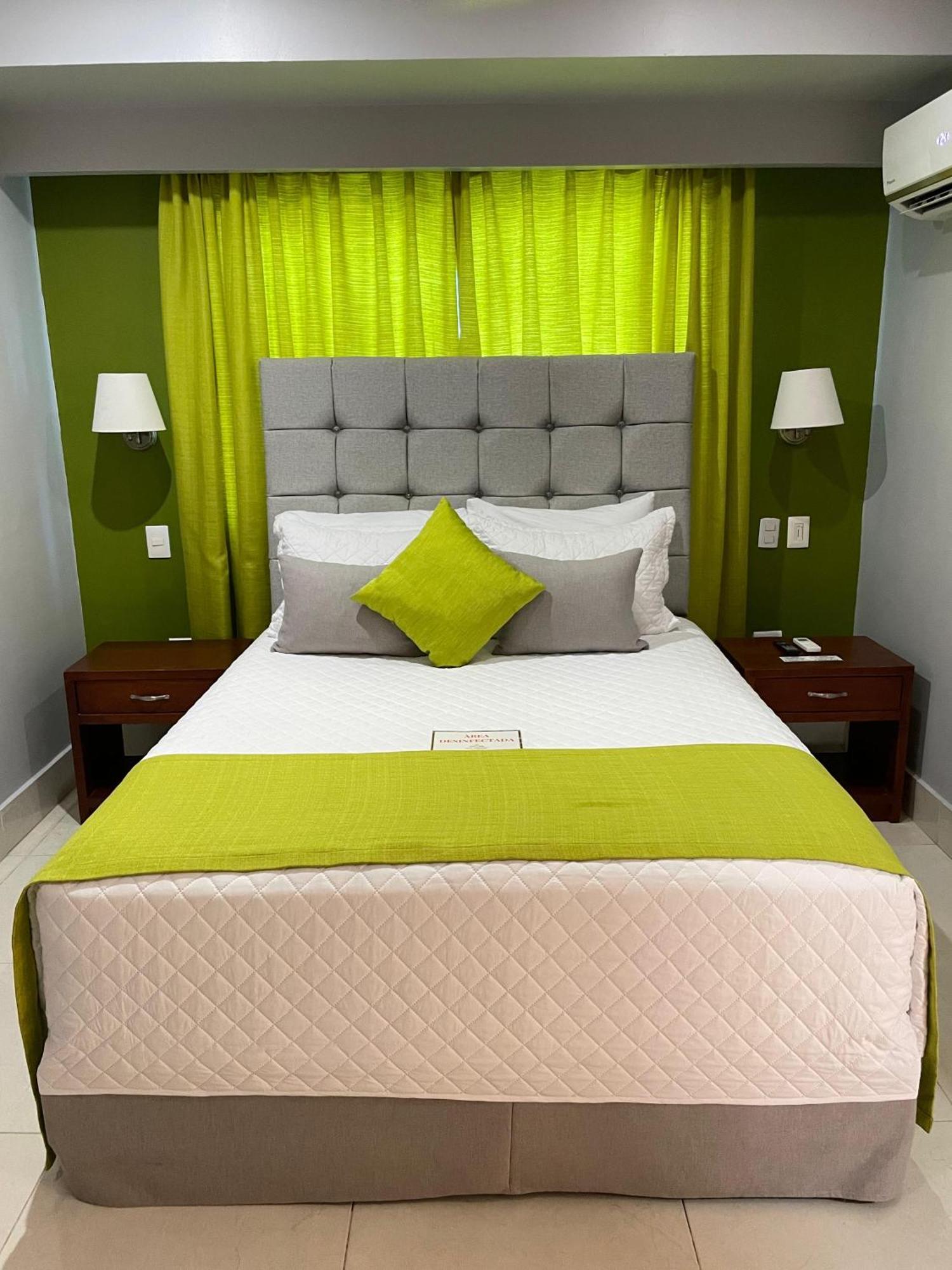 Nilka Hotel Boutique Samana Esterno foto